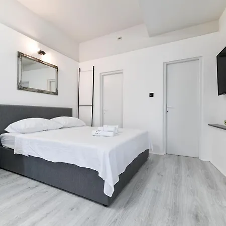 Apartment Lusy Lo Zadar Exterior foto