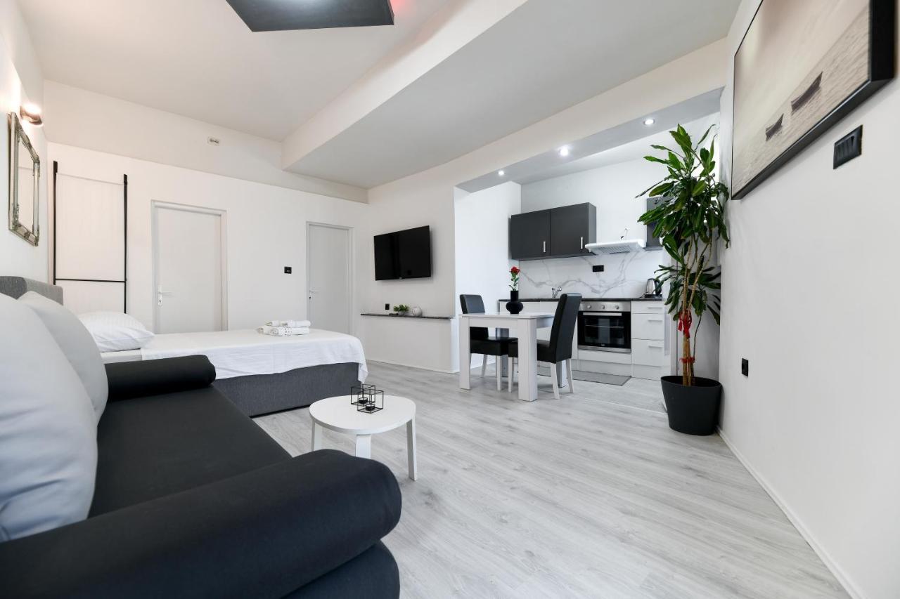 Lusy Lo Apartman Zára